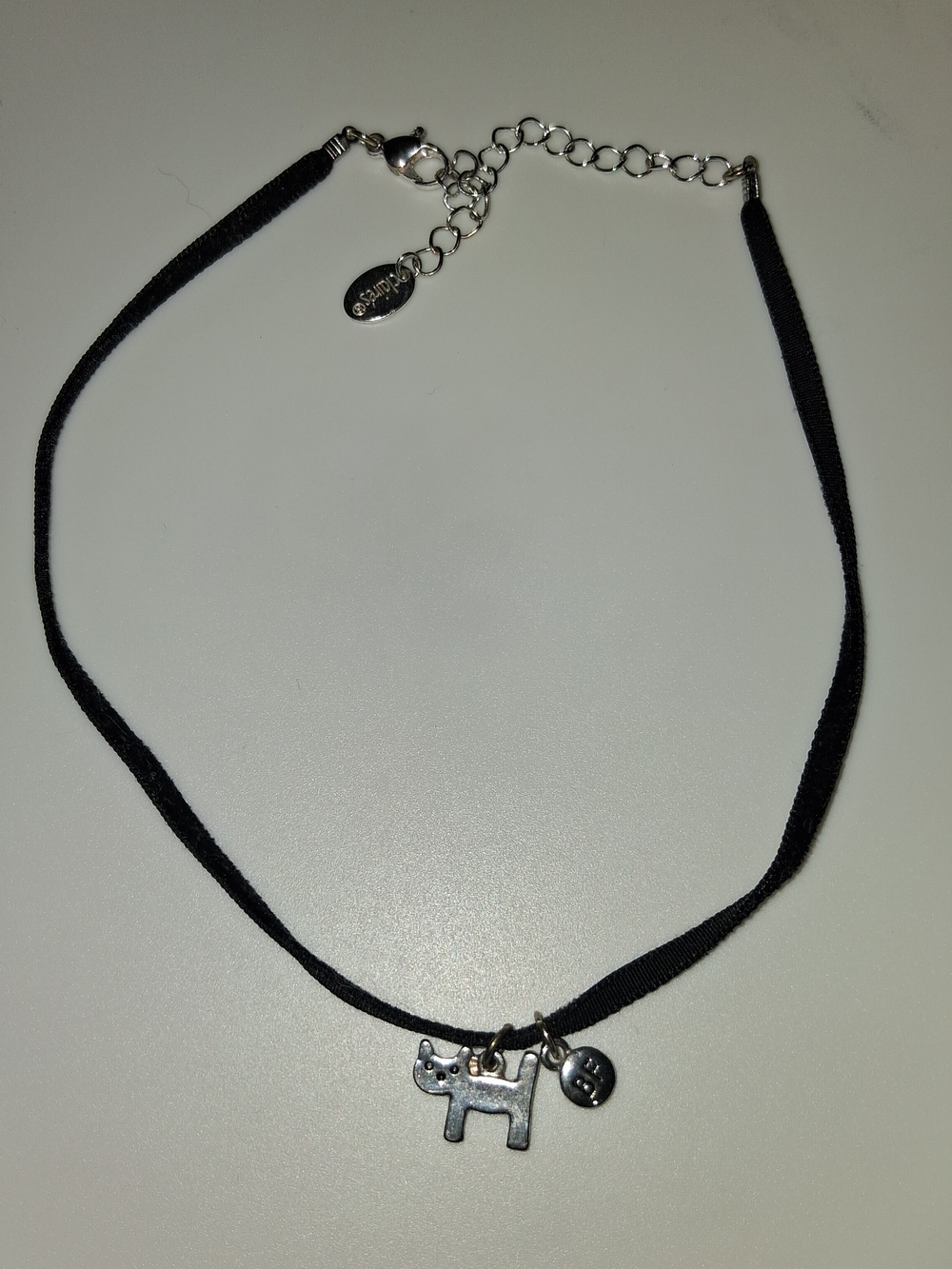 Claireโs Y2K Black Cat BFF Charm Choker Necklace Adjustable